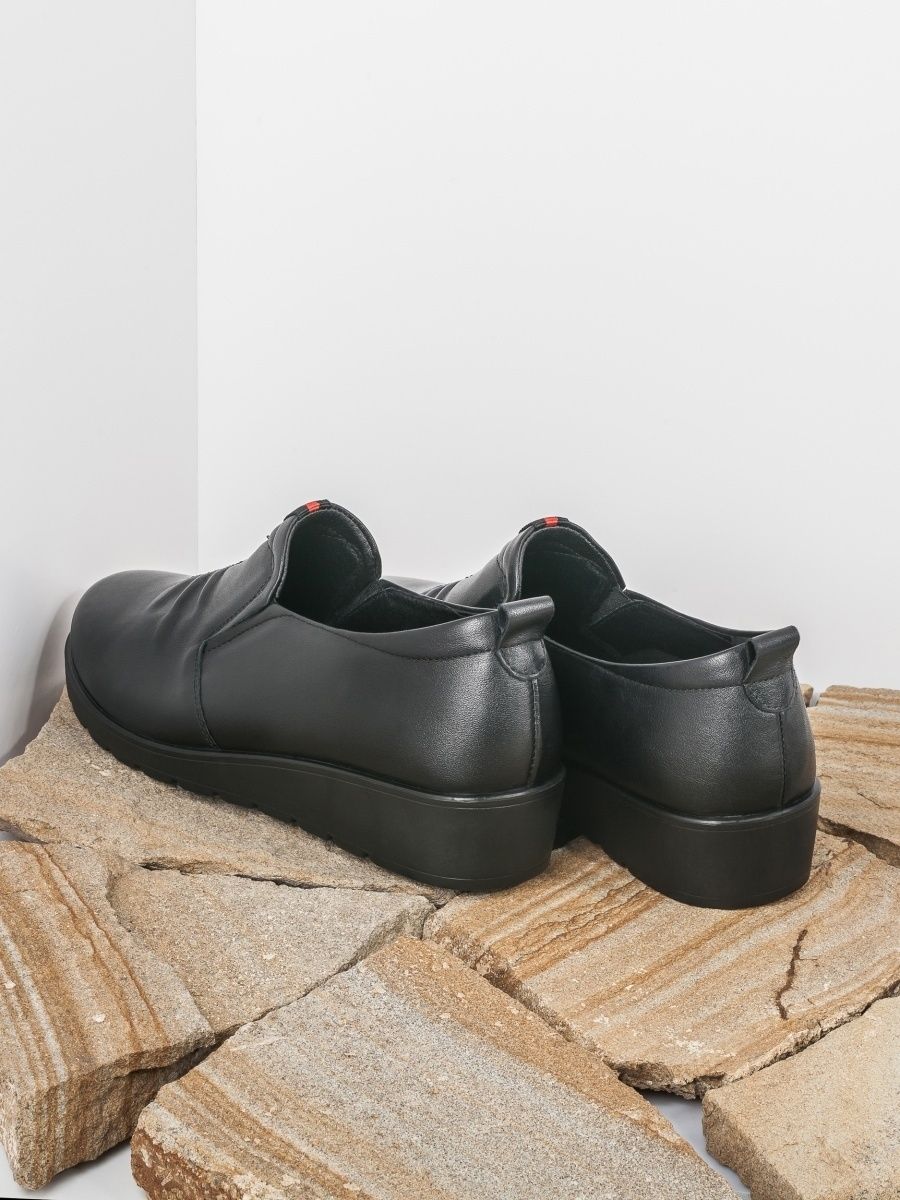 Туфли женские удобные из натуральной кожи осенние туфли/обувь для женщин закрытая демисезонная CV044-090-1черный