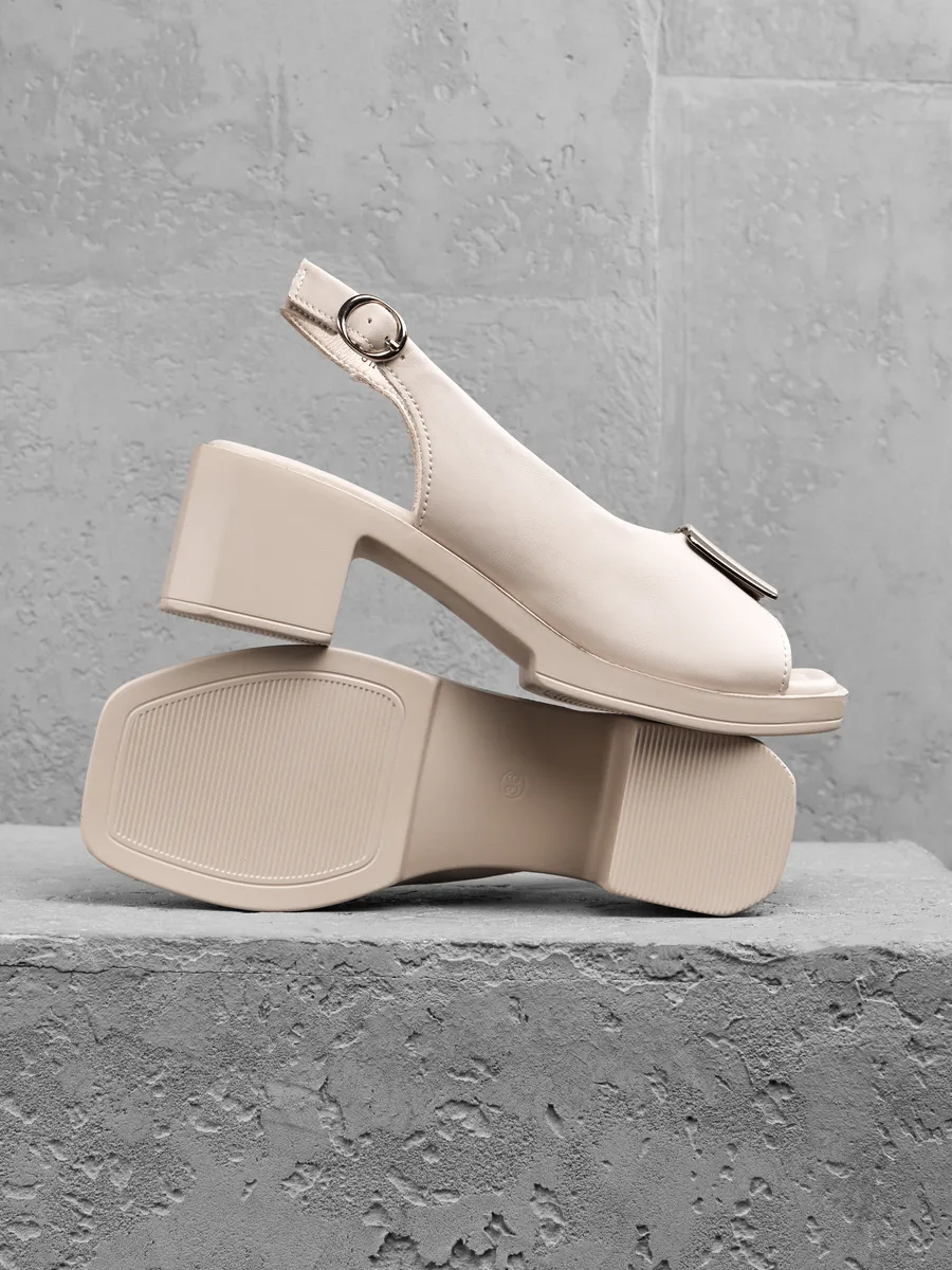 Босоножки женские летние натуральная кожа на среднем каблуке 31F5-47-011