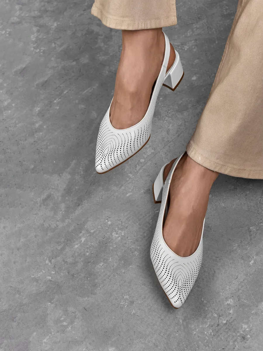 Туфли женские на низком каблуке летние кожаные открытые 31W25-25-012