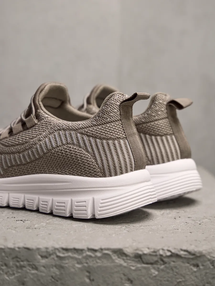 Кроссовки женские спортивные летние дышащие для фитнеса RA043-011