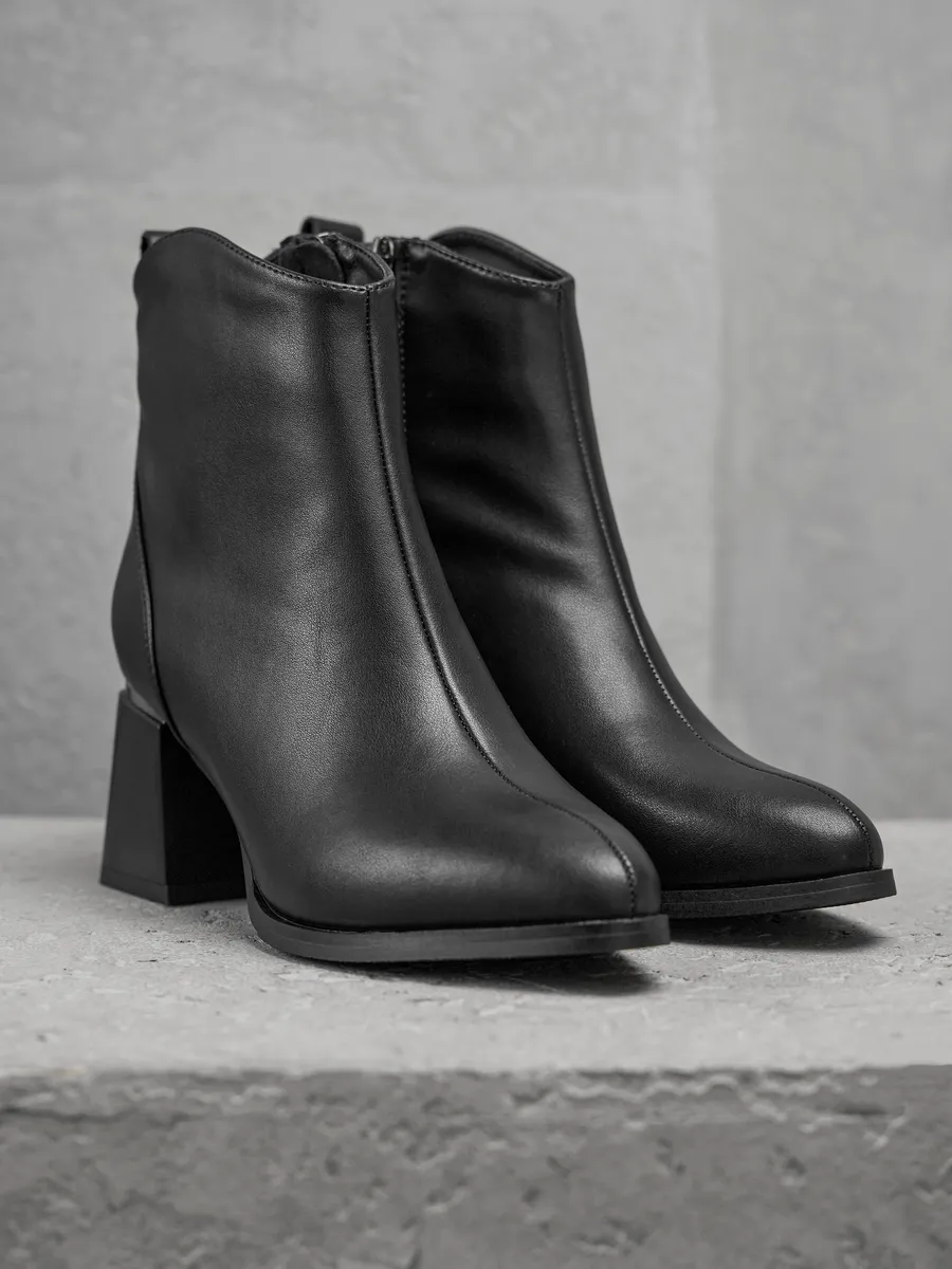 Ботинки женские демисезонные натуральная кожа черные BF154-010k