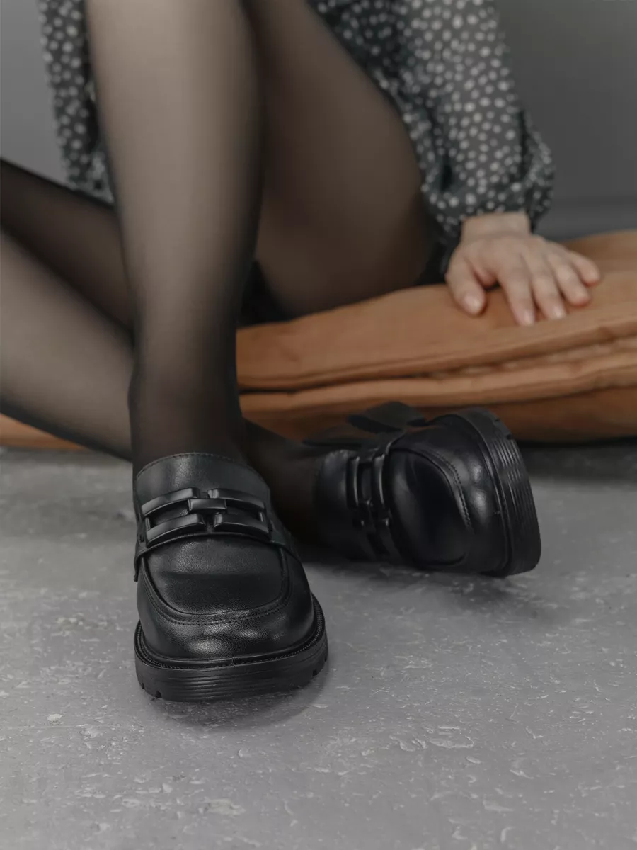 Лоферы женские натуральная кожа осенние черные GC053-010