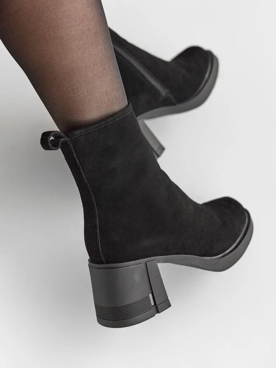 Полусапожки женские зимние натуральные замшевые на каблуке 42-ZME25-28-201