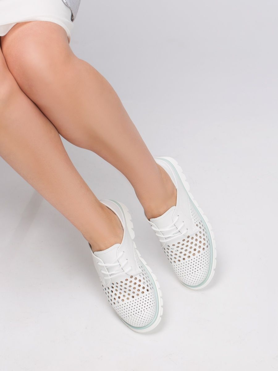 Туфли женские натуральная кожа летние закрытые белые 31F4-11-011